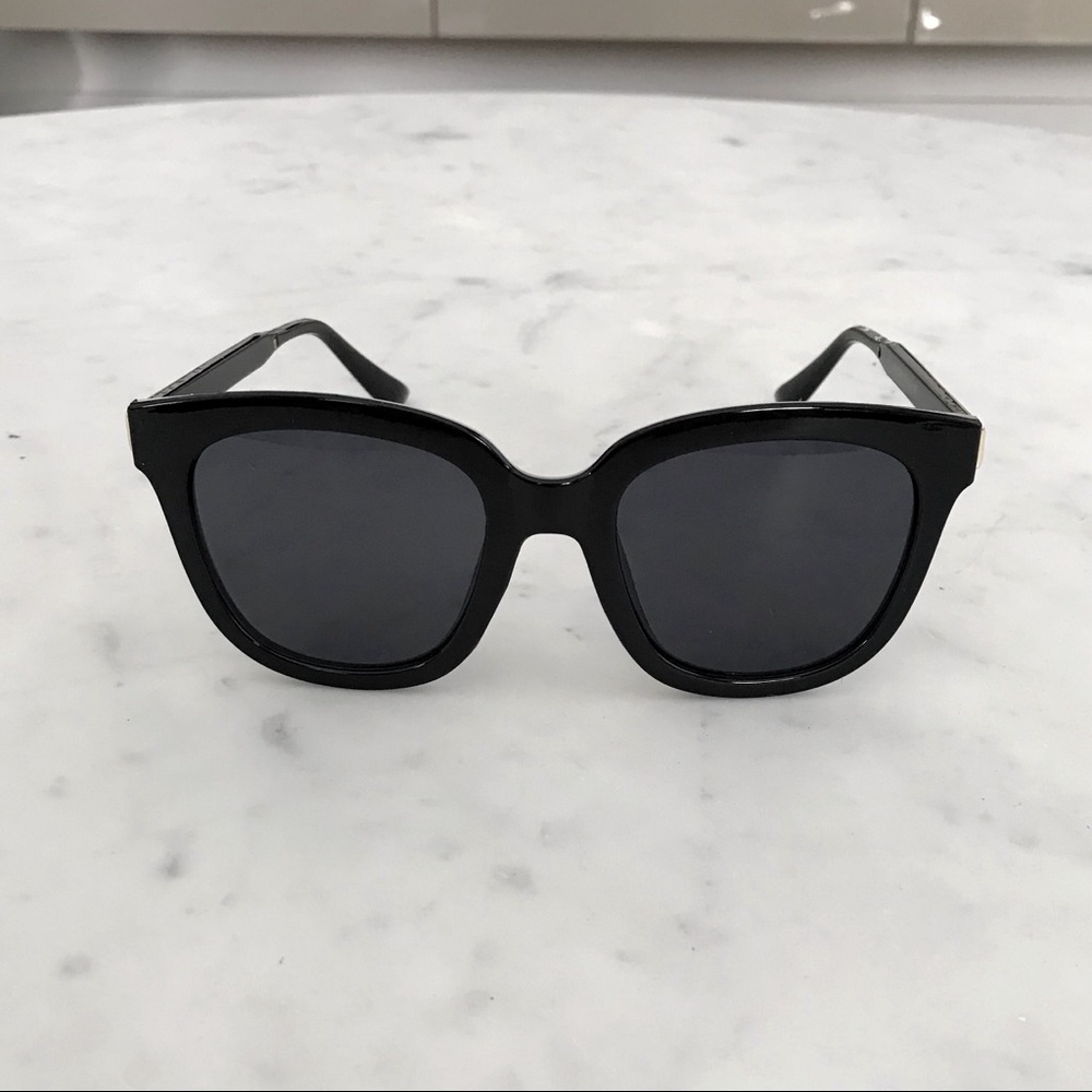 Modern Black and Gold Sunglasses
